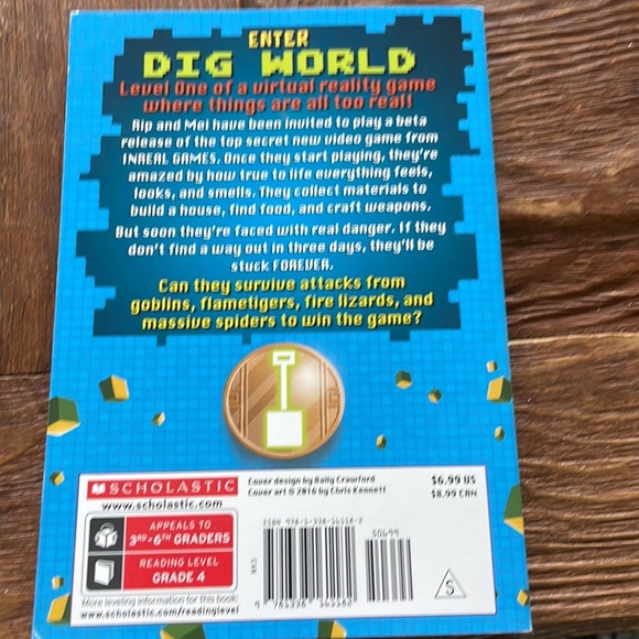 ISBN 978-1-338-16118-2 Scholastic book Pixel Raiders Dig World - Picture 2 of 4